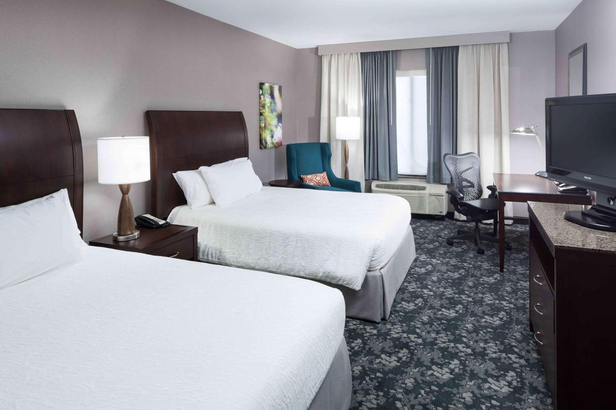 Hilton Garden Inn Detroit/Нови Экстерьер фото